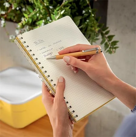 Špirálový zošit, B5, štvorčekový, 80 listov, LEITZ, "Cosy Soft Touch", teplá žltá 3