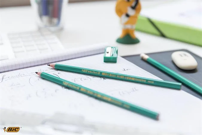 Grafitová ceruzka, HB, šesťhranný tvar, BIC "Evolution Original" 4